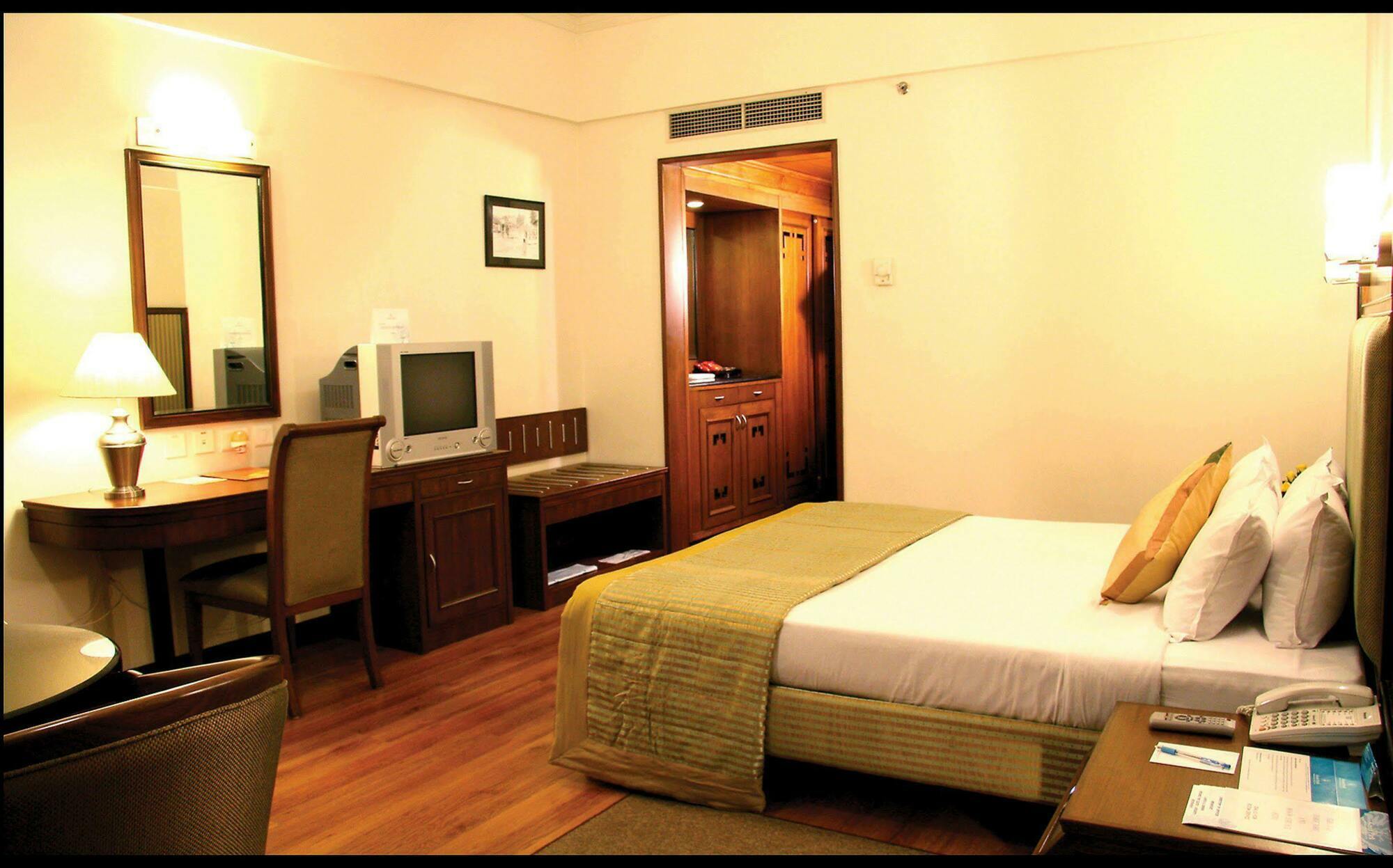 Greenpark Ченнаи Номер фото A room at the Taj Bengal
