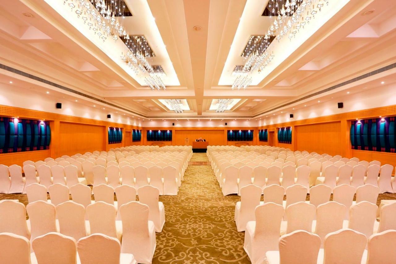 Greenpark Ченнаи Экстерьер фото The Grand Ballroom